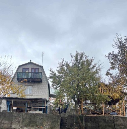 Уютная Дача на холме в тихом месте - фото 1