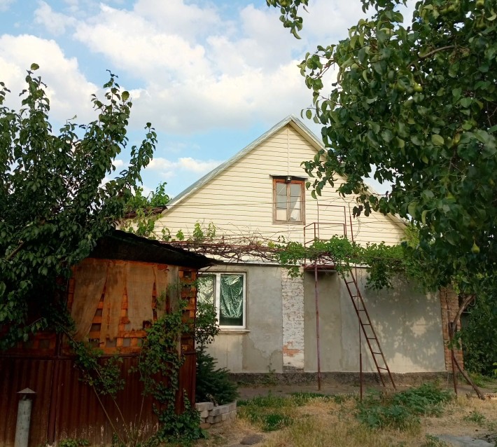 Продаж котеджу ( пів будинку ) - фото 1