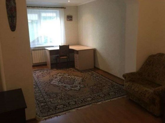 Продаж 2-кімнатної квартири на вул.Ревуцького, 17 Київ