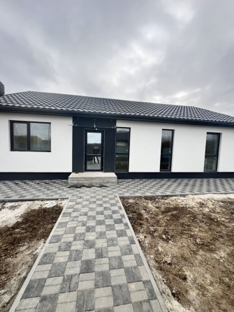 продаж 93000 торг - фото 1