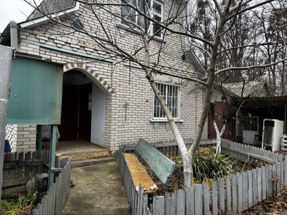 Будинок 2 км від Білоі Церкви вул Гайок з гарною дорогою Белая Церковь