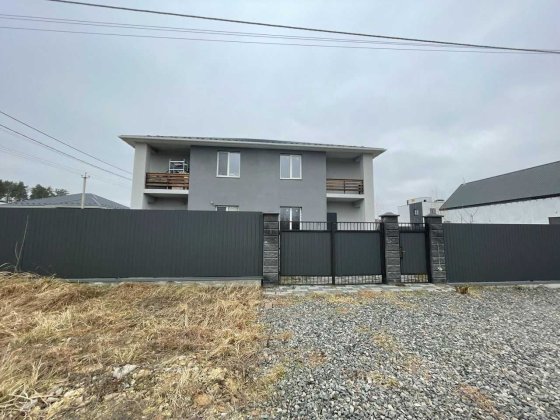 Двоповерховий дуплекс площею 116 м² на земельній ділянці 3 сотки. Буча