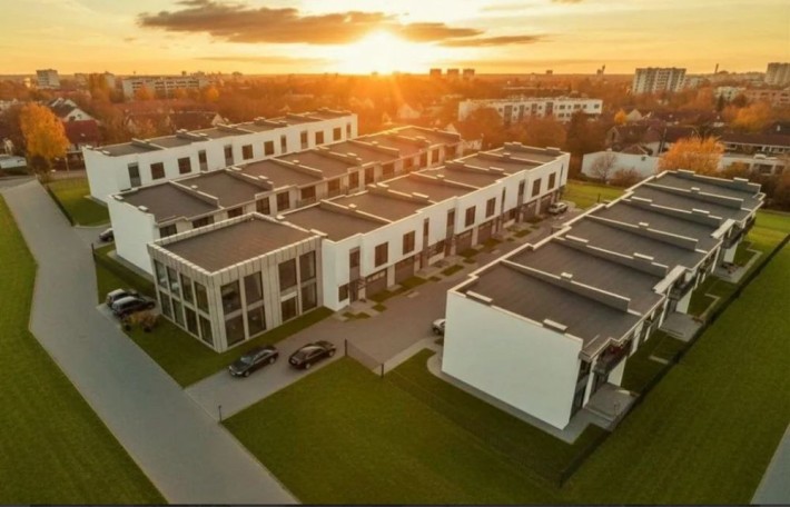 Продаж Таунхаусів в сучасному котеджному містечку на Пасічній!!! - фото 1