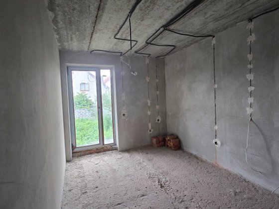 Продається добротний будинок у популярній серед покупців  локації Ивано-Франковск