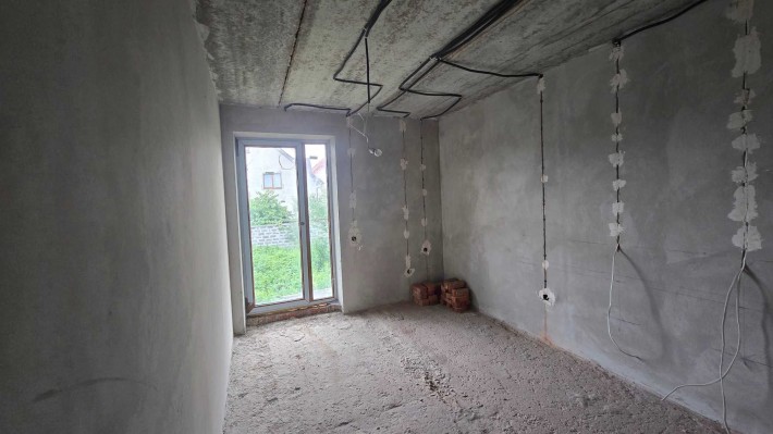 Продається добротний будинок у популярній серед покупців  локації - фото 1