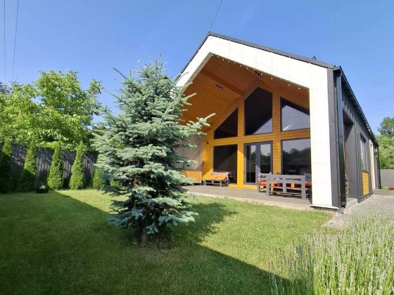 Продаю будинок на березі річки в самомому місті. Ивано-Франковск