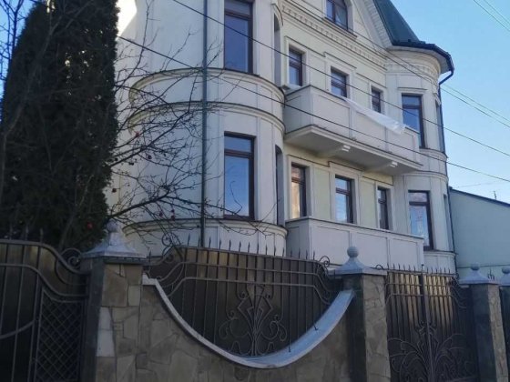 ЧУДОВА ПРОПОЗИЦІЯ! ТРИПОВЕРХОВИЙ будинок із цокольним поверхом Ивано-Франковск