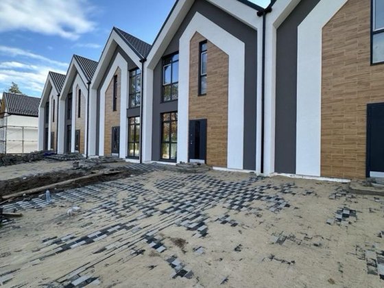 Стильний таунхаус в лісовій частині Ірпеня, є розтермінування Ирпень