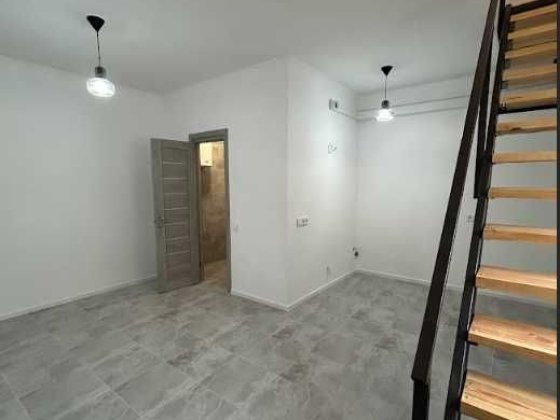 Будинок НОВИЙ РЕМОНТ, власне паркомісце, закрита територія Буча