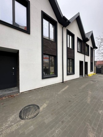 Центр Ірпеня просторий таунхаус - фото 1