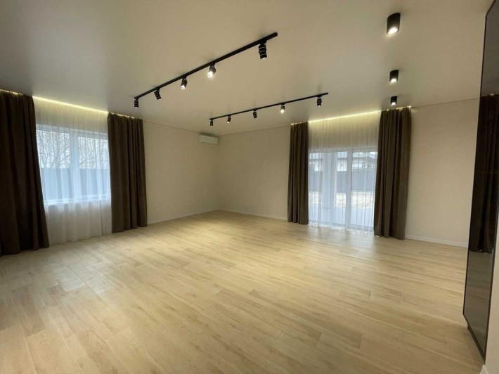 Продаж сучасного будинку 120 м² у закритому котеджному містечку! - фото 1