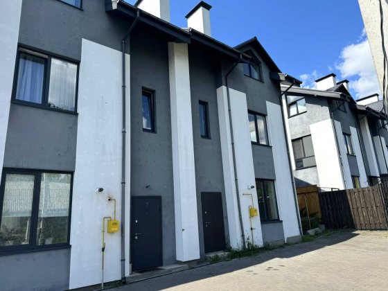 Кутовий таунхаус в м. Буча з мансардою, 123 кв.м.