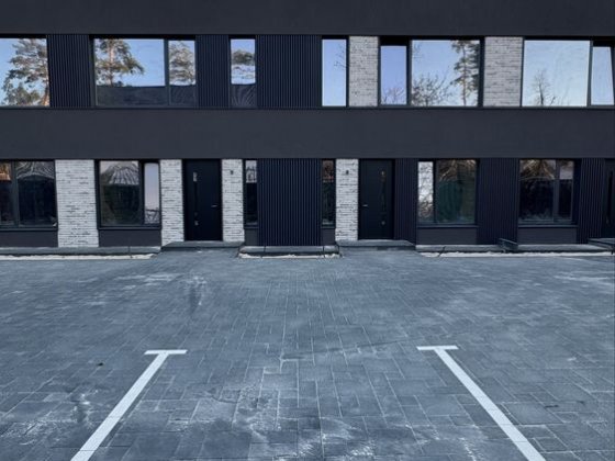 Таунхаус с газом и большим участком в зеленой Буче. Буча