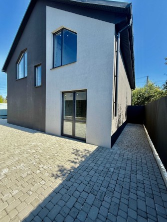 Продаж готового будинку біля 3 школи, всі центральні комунікації. Буча - фото 1