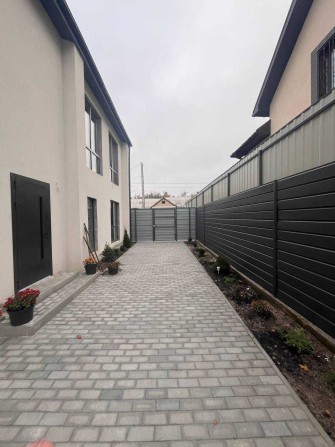 Продам ТЕРМІНОВО  таун 101м2,  по вул. Вишневецького - фото 1