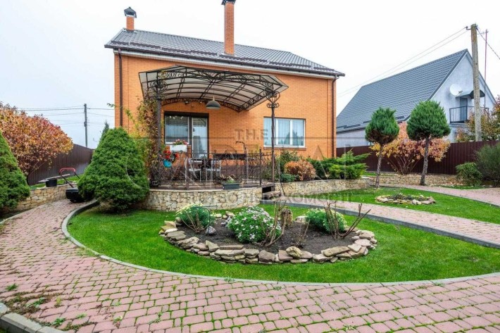 Продаж будинку з ремонтом в Борисполі, басейн, сауна - 18 сот, 208м2 - фото 1