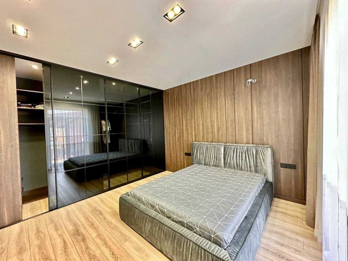 Будинок з ремонтом, 4 кімнати, ГАЗ, камін, гараж, оф.2% - фото 1