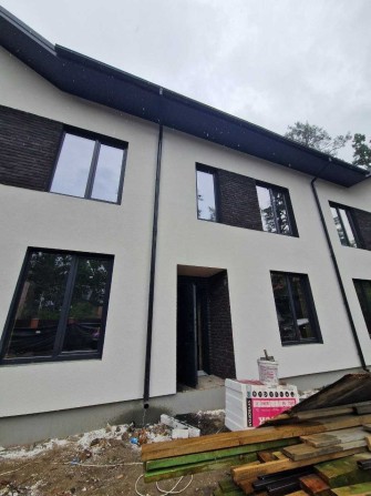 Продам таунхаус в Ірпені на вул Олени Теліги:  91,5 м кв за 95000$ - фото 1