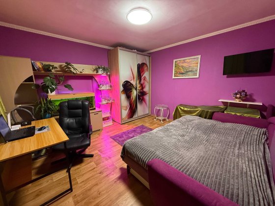 Затишний будинок поряд з озером в Бучі Буча