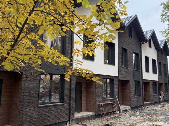 Продам таунхаус в Ірпені! Окремий двір! Ирпень