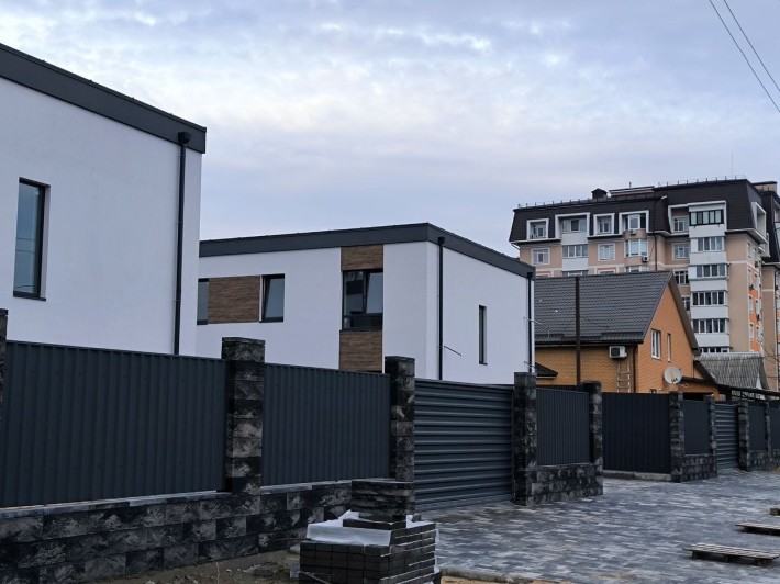 Продається будинок у м. Буча - фото 1