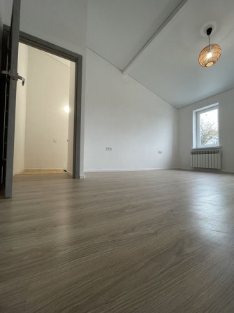 Лише 55 900 € !!! Найдешевший таунхаус з ремонтом у Бучі !!! - фото 1