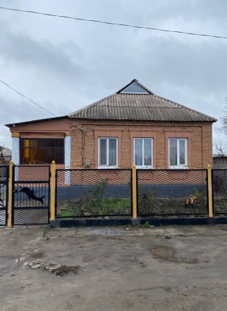 Продам большой дом район Долгинцево - фото 1