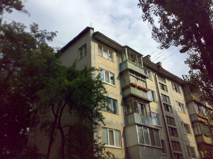 Продаж 2-к квартири вул. Мрії 18 - фото 1