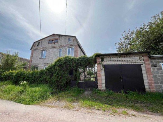 Продам будинок від власника. Двоповерховий будинок. Довгинцівський  рн Кривой Рог