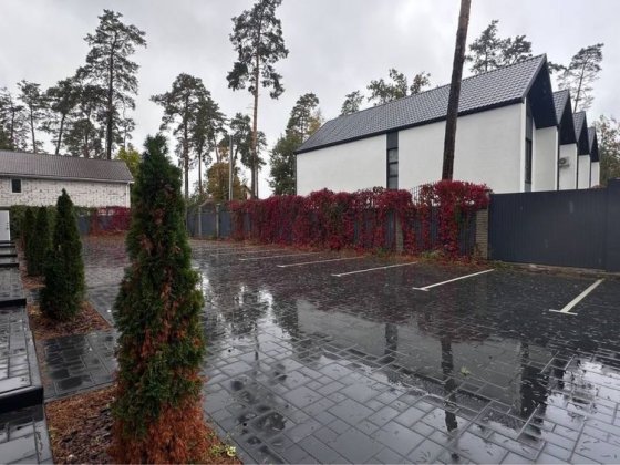 Сучасний таунхаус у затишному районі Бучі Буча