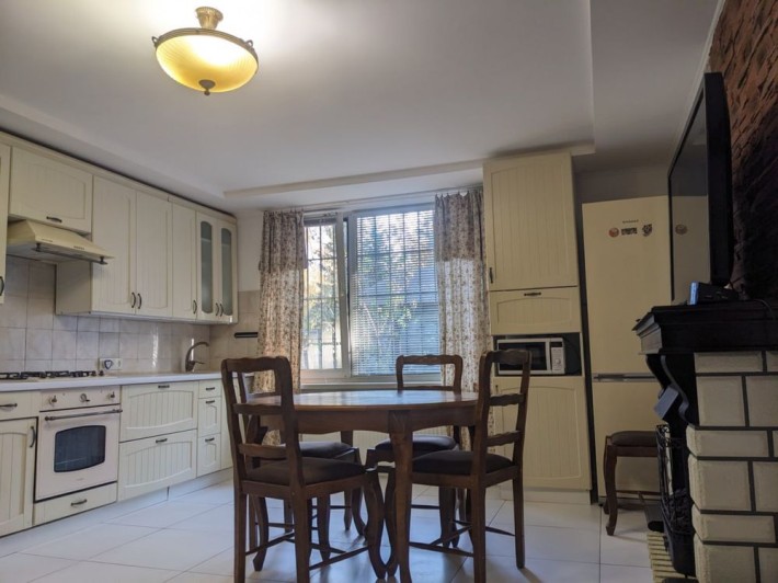 Дуплекс, м. Ірпінь з меблями та технікою. Торг. - фото 1