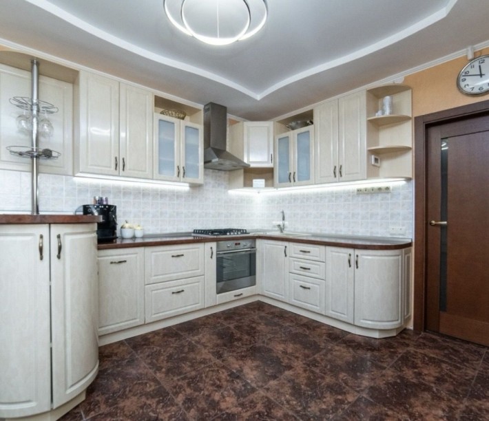 Продаж танхауса з ремонтом, меблями в топовій локаціі  Ірпеня - фото 1