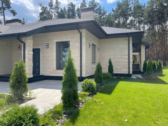 Шикарний маєток в оточенні вікового лісу! Буча