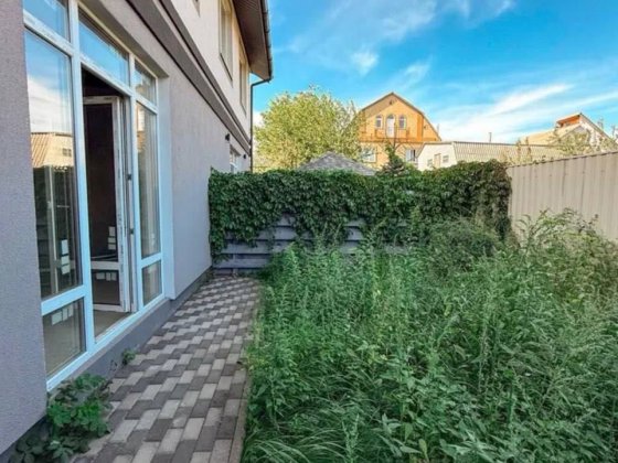 Таунхаус за гарною ціною, Буча