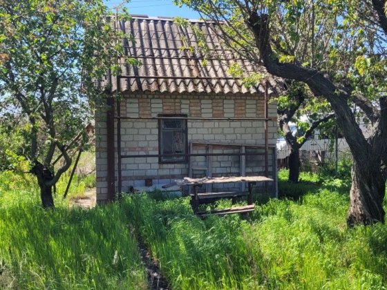 Дача с/т Восток участок с домиком Никополь