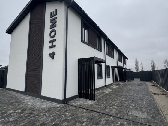 Кутовий таунхаус в Ірпені за вигідною ціною!