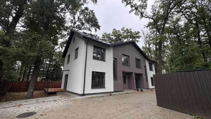 Дуплекс 120 м² із терасою та паркомісцем у затишній частині Бучі - фото 1