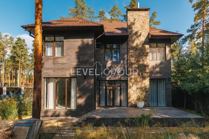 Новий будинок 260 м² у Лісній Бучі, вул. Інститутська, 5 спалень - фото 1