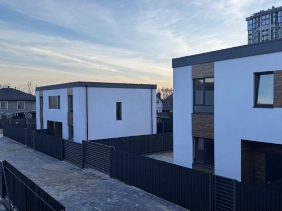 Продаж дуплексу в центрі Бучі поруч з Авенір Плаза,  ринком, школою ! Буча