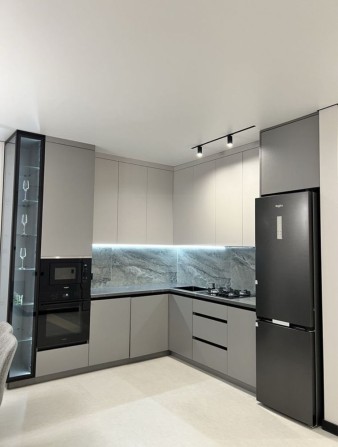 Котедж в перших лініях  на масиві Макарова з євроремонтом, 100м2 - фото 1