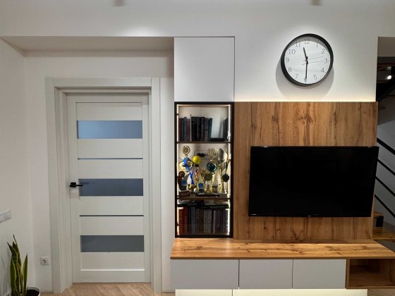 Продам сучасний котедж з ремонтом та міськими комунікаціями !!! Рівне