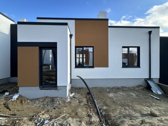 Котедж 85кв м.Рівне Новий Двір Ровно