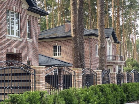 Качественные стильные дома возле Бистро Пекаря Буча