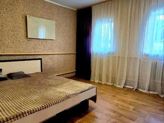 Продаж окремого будинку на Добровільній Суми