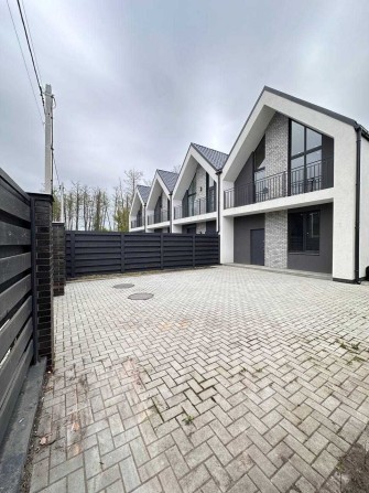 Таунхаус в Ірпені, з окремою передньою та задньою ділянкою та Газ - фото 1