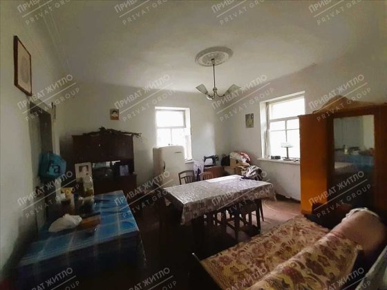 Просторий будинок в районі стадіону. Полтава