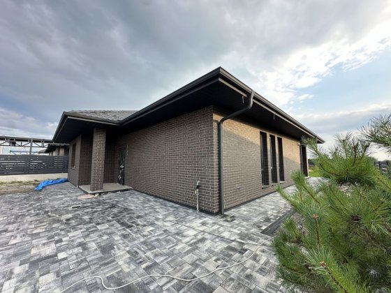 Продам класний стильний будинок!!! Ровно