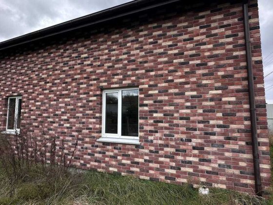 Затишний будинок у Бучі—тиха локація,власна ділянка,комфорт для родини Буча