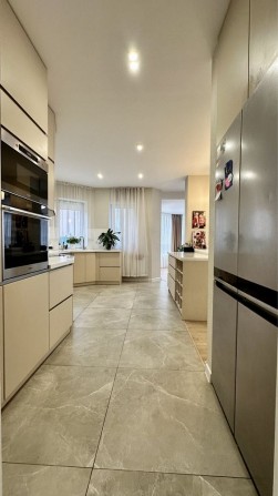 Будинок з сучасним ремонтом та великою земельною ділянкою в Ірпені - фото 1