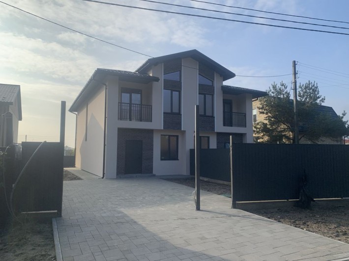 Продається дуплекс в передмісті Києва. Затишне місце велика ділянка - фото 1